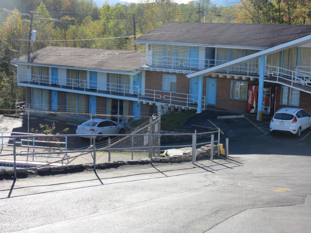 Boone Trail Inn Middlesboro Exterior photo